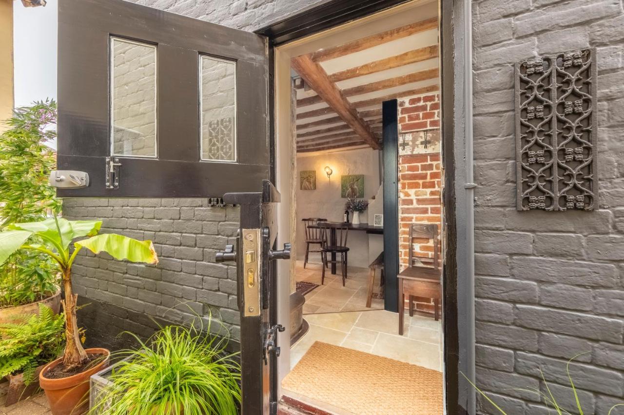 Most Romantic Cottage In Suffolk - Number Four Framlingham Extérieur photo