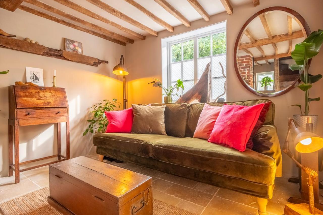Most Romantic Cottage In Suffolk - Number Four Framlingham Extérieur photo